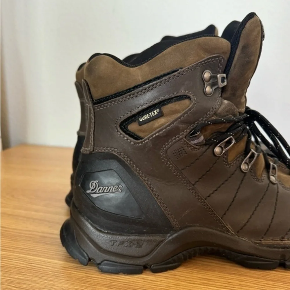 Danner Mt Defiance Black Brown 5.5‎ Outdoor Hiking Boots